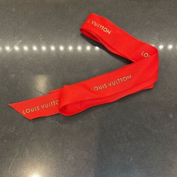 Louis Vuitton Jewelry Box Bindle (6 Piece) - Picture 2 of 9